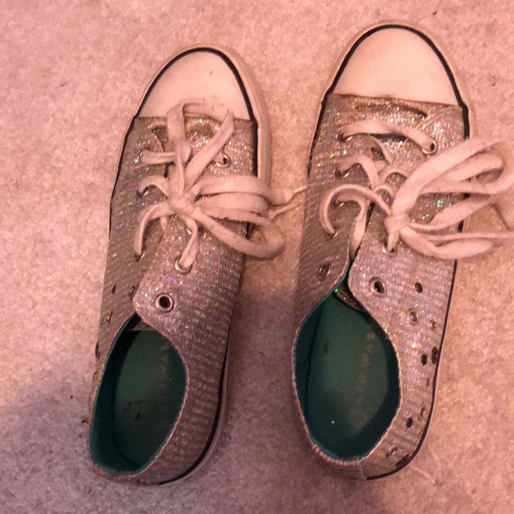 Airwalk shoes